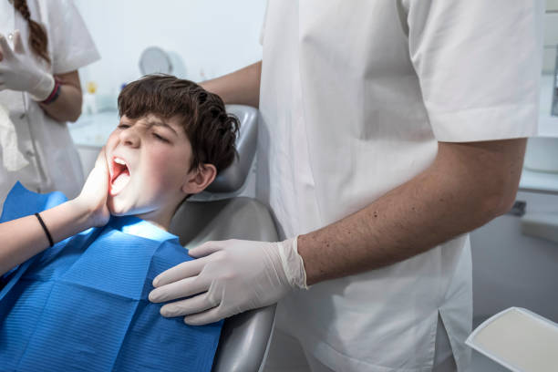 Best Emergency Tooth Extraction in Stilwell, OK